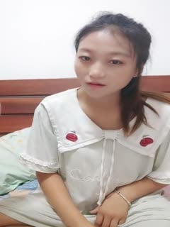 良家小少妇深夜露脸与小哥床上激情，让小哥吃奶舔逼，口交大鸡巴后入爆草，激情上位淫声荡语不断互动撩骚第01集}