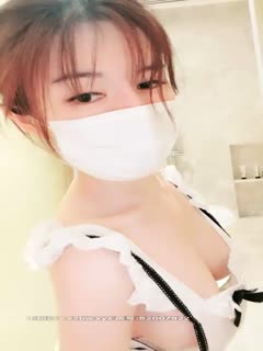 软绵绵无力大白美乳妹子揉搓奶子道具自慰，跳蛋震动假吊骑坐逼逼无毛非常诱人第04集}