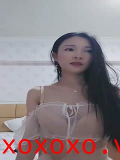 高颜值身材苗条长发美女主播第十四季 床上自摸道具JJ抽插自慰很是诱惑}