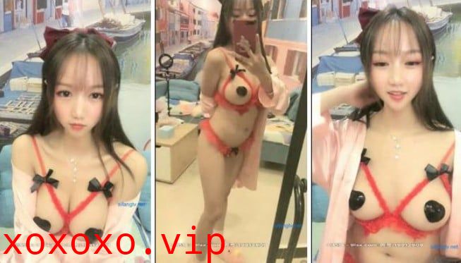 【韩奶儿】高颜值甜美少女，穿着情趣吊带内衣，骚痒的阴道 想要哥哥，大黑牛狂震阴蒂，爽死这妹啦！}